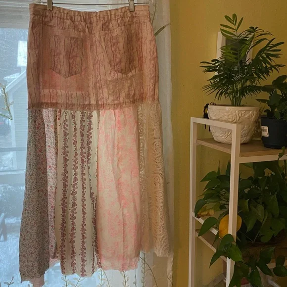 POL | Pink Jean & Floral Skirt - Picture 5 of 8